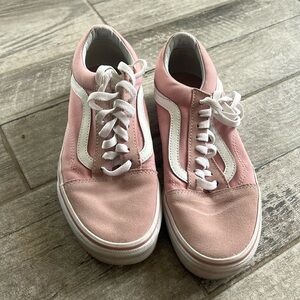 Vans women’s size 8, men’s 6.5